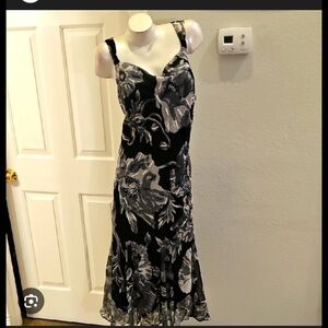Midnight Velvet Black and Gray Floral Midi Dress - Elegant Women's Dress